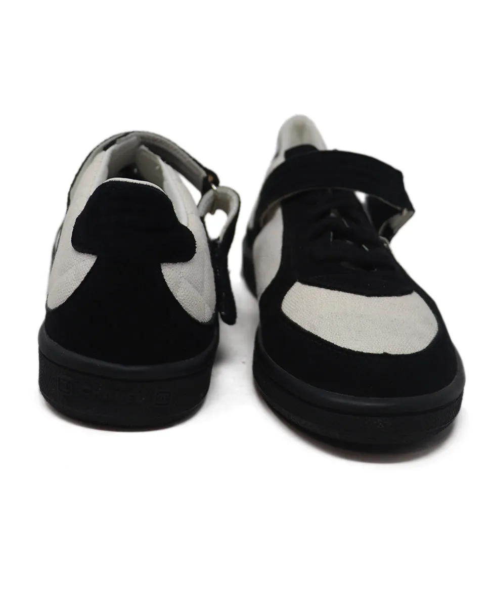 Chanel Black & White Canvas Suede Sneakers sz 9