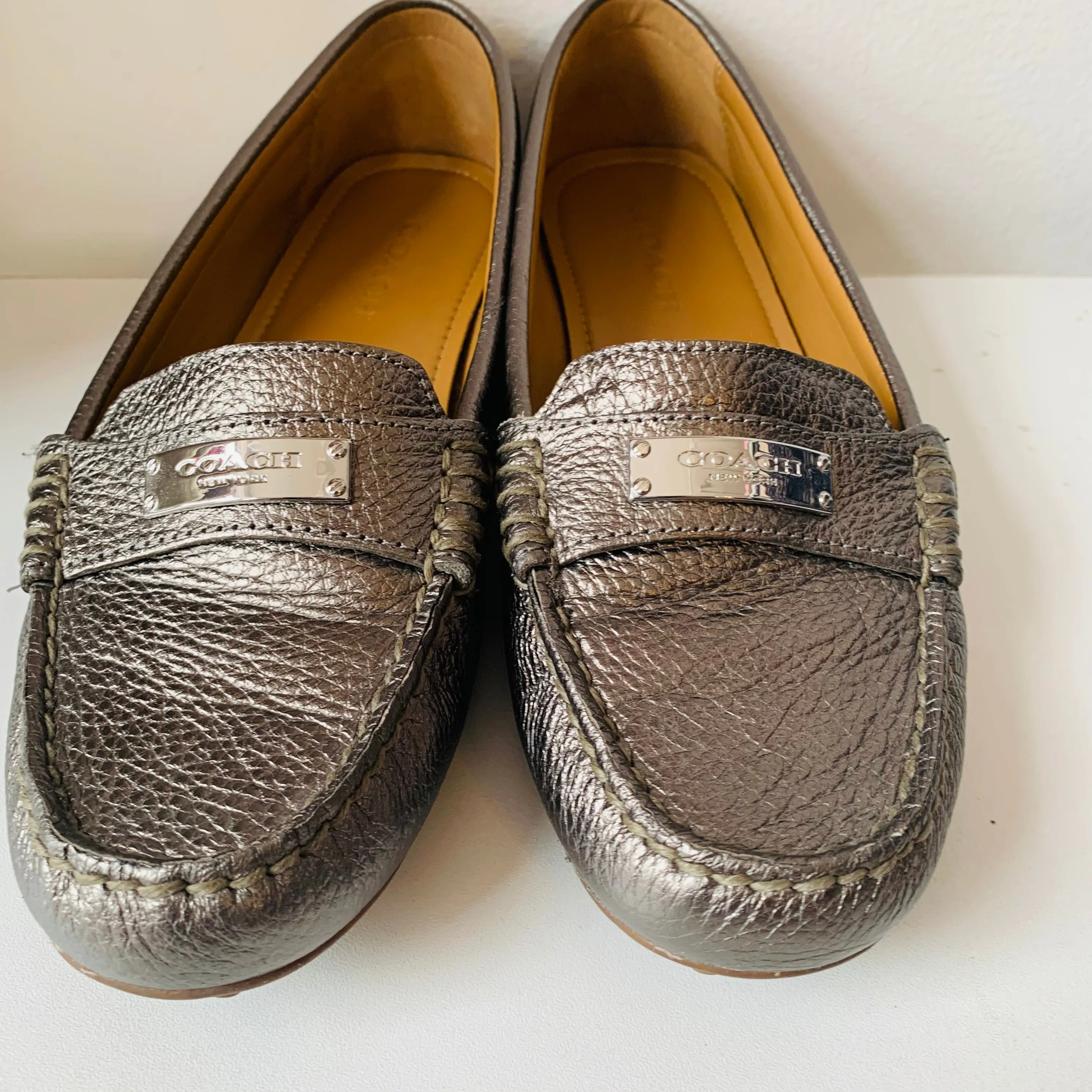 Coach Pewter Metallic Leather Driving Moccasin Women’s Size 8.5