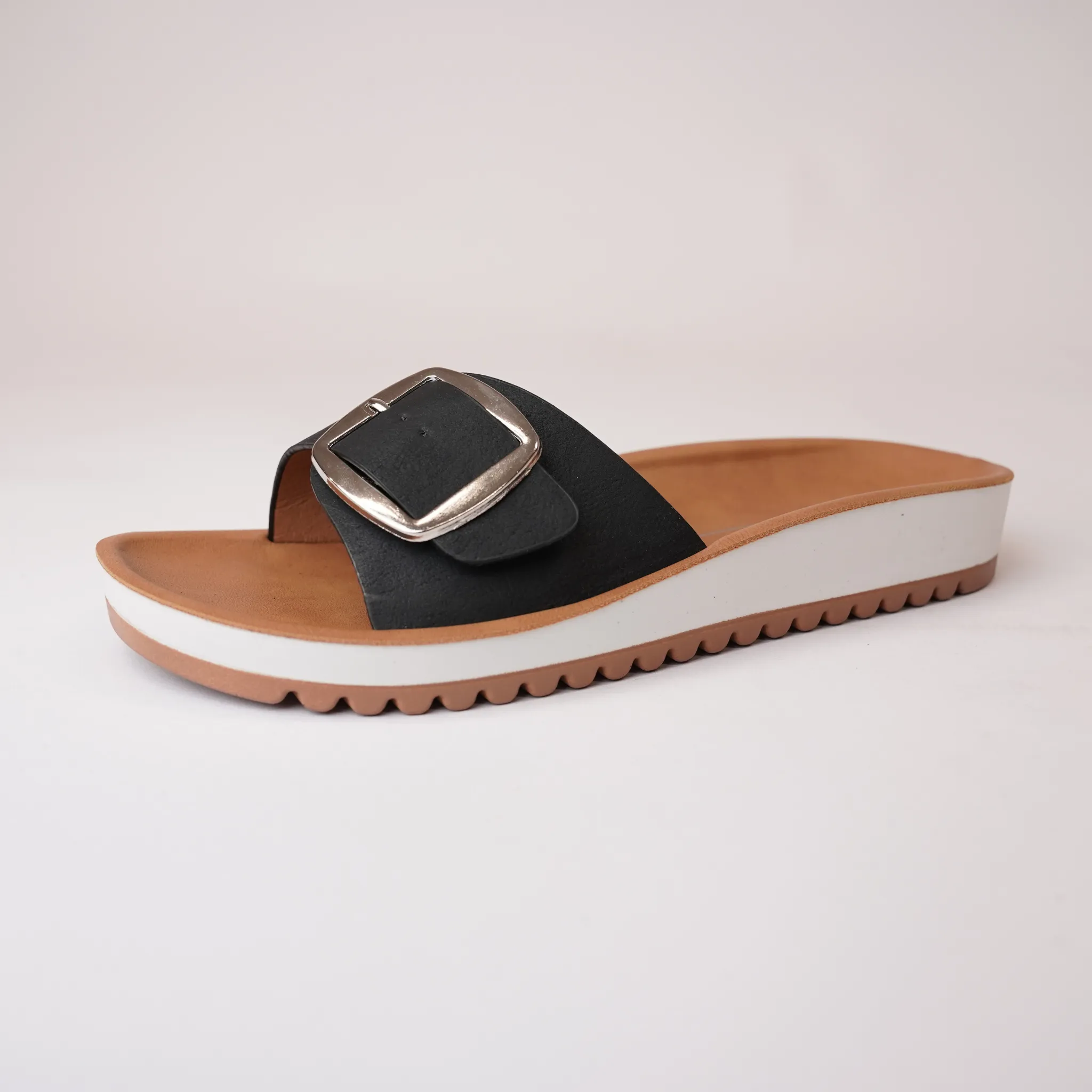 Naja Black Slides