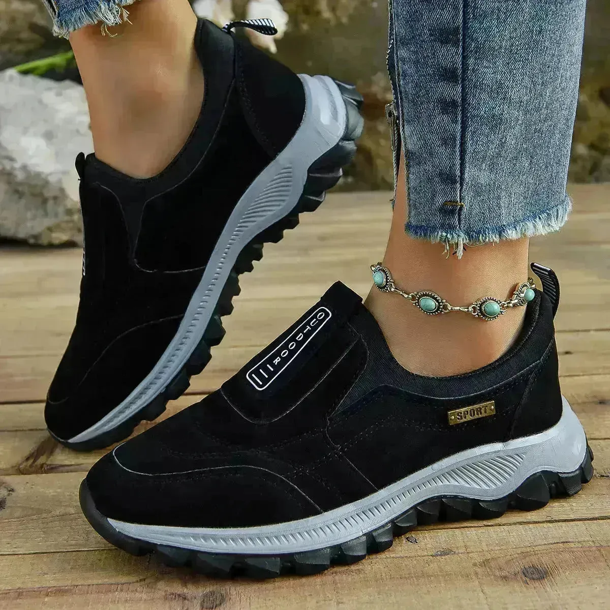 Outdoor Slip-on Sports Shoes Comfortable Walking Running Platform Sneakers for Women