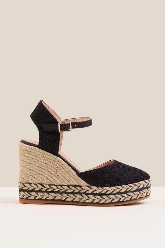 Tiri Wedge High Sandal