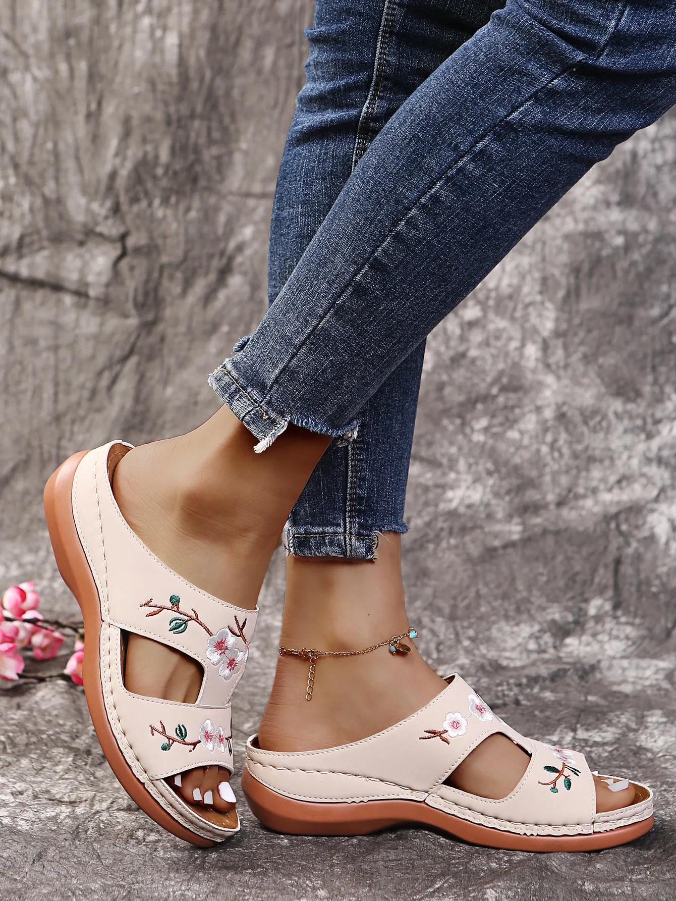 Women embroidered flower peep toe hollow slide wedge slides summer slippers