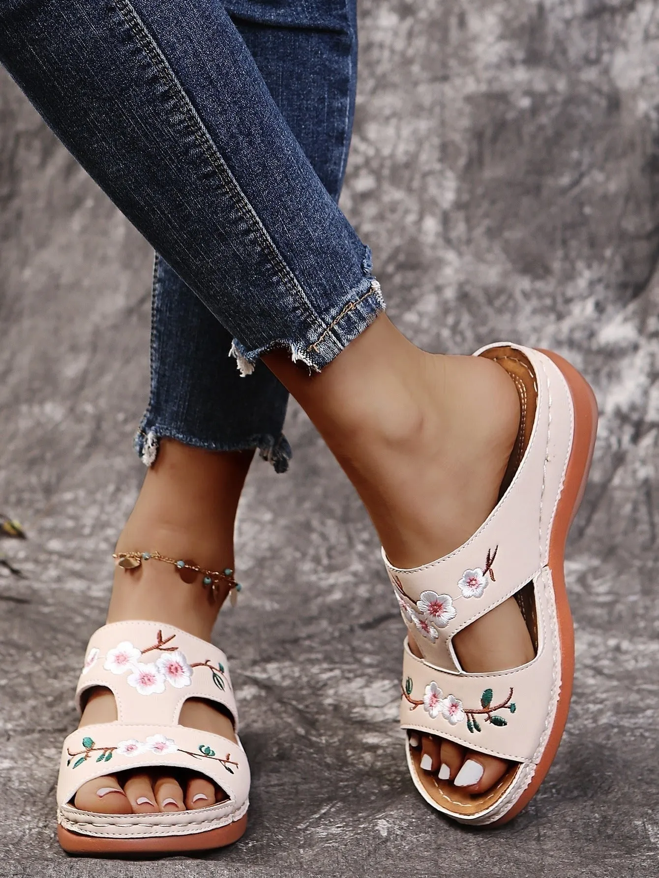 Women embroidered flower peep toe hollow slide wedge slides summer slippers